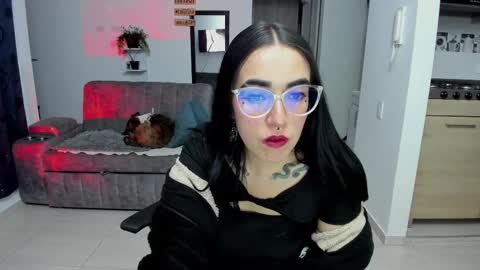 Snapshot of samismith77 chatting on September 15, 12:43 am SARA online show from September 15, 12:43 am