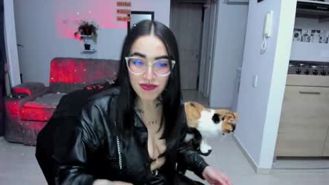 Snapshot of samismith77 chatting on September 29, 12:27 am SARA online show from September 29, 12:27 am