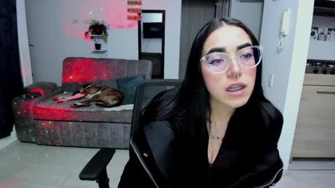 Snapshot of samismith77 chatting on September 30, 1:21 am SARA online show from September 30, 1:21 am