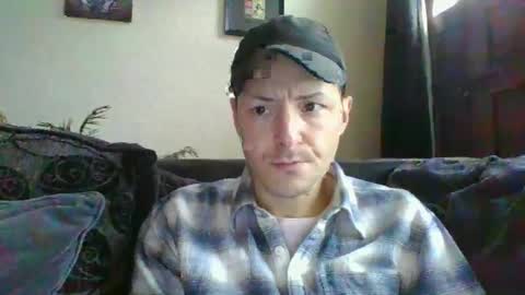 Snapshot of samlatty007 chatting on January 17, 1:46 pm sexy lad looking for fun online show from January 17, 1:46 pm