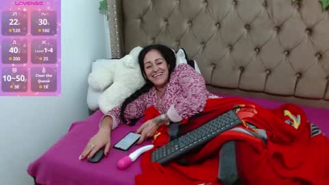 Snapshot of sammantha_sweet chatting on December 28, 7:33 am Samantha online show from December 28, 7:33 am