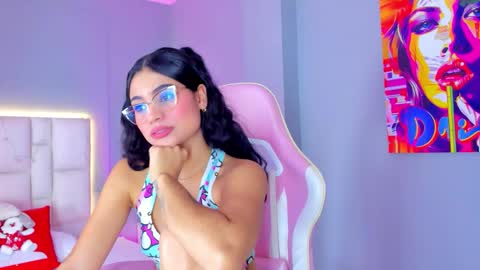 Snapshot of sammy__rose chatting on December 1, 8:36 pm Sammy Rose online show from December 1, 8:36 pm