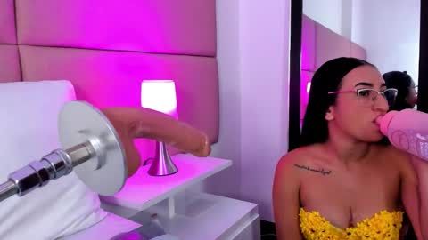 Sammy Morales online show from October 11, 1:20 pm