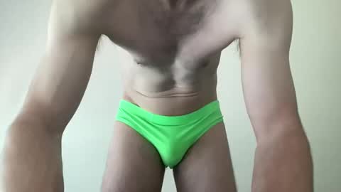 Snapshot of samt2527 chatting on December 15, 12:40 am SamT online show from December 15, 12:40 am