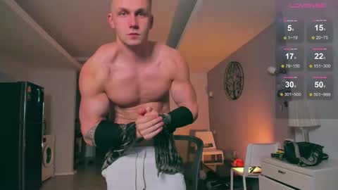 Snapshot of samuel_andrew chatting on October 29, 6:48 am Samuel online show from October 29, 6:48 am