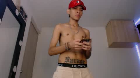 Snapshot of samuel_suarez chatting on December 9, 10:22 am online show from December 9, 10:22 am