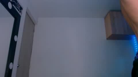 Snapshot of samuel_suarez chatting on December 20, 2:19 am online show from December 20, 2:19 am