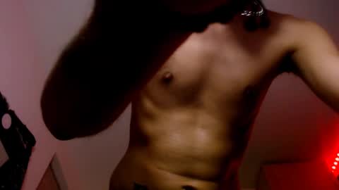 Snapshot of samuel_suarez chatting on March 3, 11:55 am online show from March 3, 11:55 am