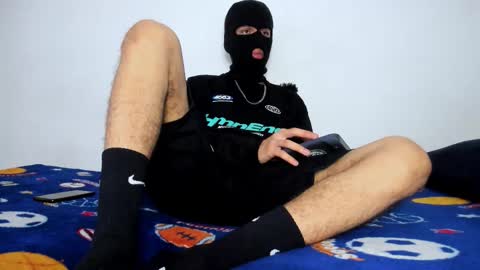 Snapshot of samuel_suarez chatting on November 2, 6:16 am online show from November 2, 6:16 am