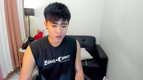 Snapshot of samuelangelo chatting on December 25, 6:30 pm Sam online show from December 25, 6:30 pm