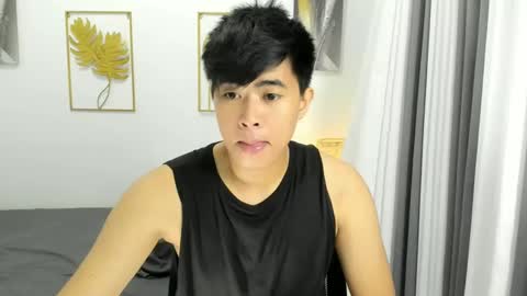 Snapshot of samuelangelo chatting on February 27, 5:34 am Sam online show from February 27, 5:34 am