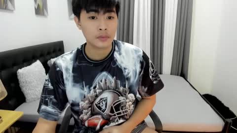 Snapshot of samuelangelo chatting on October 10, 10:20 pm Sam online show from October 10, 10:20 pm