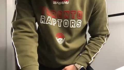 Snapshot of samwise2418 chatting on November 22, 8:52 pm Sam W dick strip tease online show from November 22, 8:52 pm