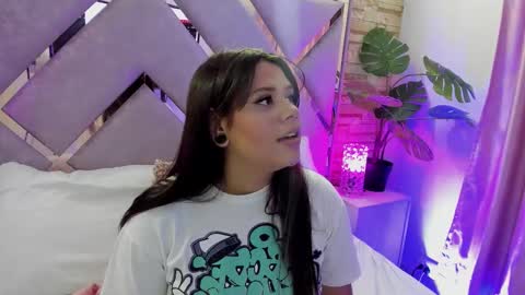 samy_green_ online show from October 11, 7:23 pm