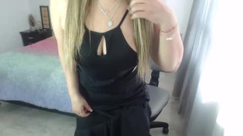 Snapshot of samy_vsn chatting on January 15, 8:58 pm samy_vsn online show from January 15, 8:58 pm