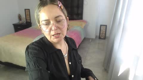 Snapshot of samy_vsn chatting on January 18, 7:37 pm samy_vsn online show from January 18, 7:37 pm
