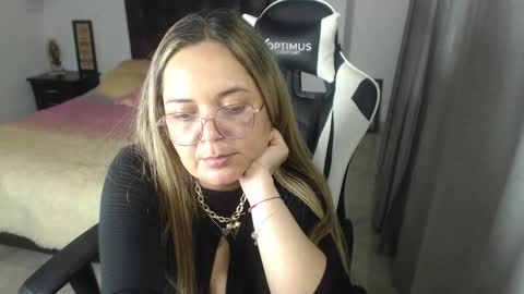 Snapshot of samy_vsn chatting on January 30, 11:55 pm samy_vsn online show from January 30, 11:55 pm