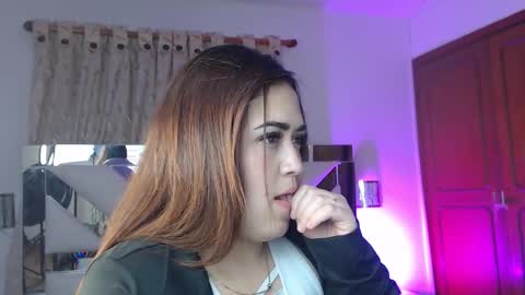 Snapshot of samycollens chatting on October 3, 8:44 am SAMY online show from October 3, 8:44 am