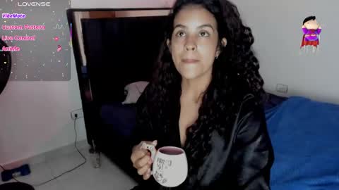 Snapshot of samykiss chatting on January 28, 12:54 pm SamyHolbrook online show from January 28, 12:54 pm