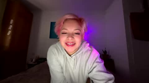 Snapshot of samymoon3 chatting on December 2, 10:20 am Samymoon online show from December 2, 10:20 am