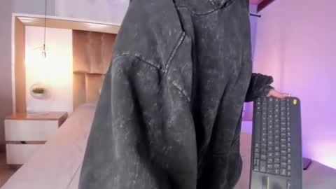 samysharky online show from January 14, 5:02 am