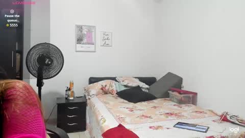 Sanddi  online show from September 23, 3:59 pm