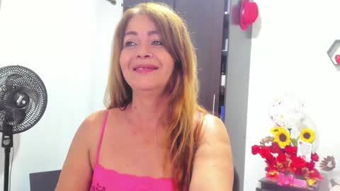 Sanddi  online show from February 18, 7:54 pm