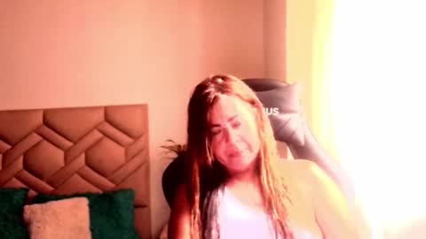 Sanddi  online show from March 12, 8:26 pm