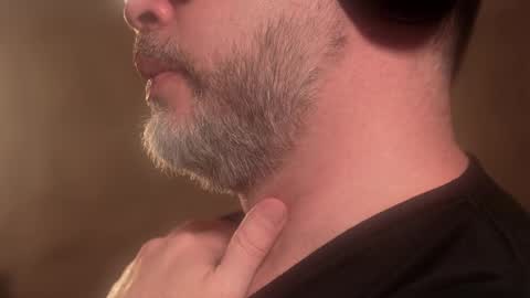 Snapshot of sanders_white chatting on October 28, 7:38 pm Sanders online show from October 28, 7:38 pm