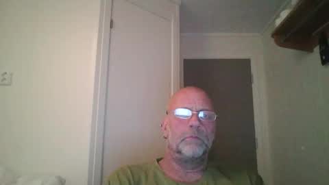 Snapshot of sandnesrune523 chatting on November 20, 6:40 pm sandnesrune523 online show from November 20, 6:40 pm