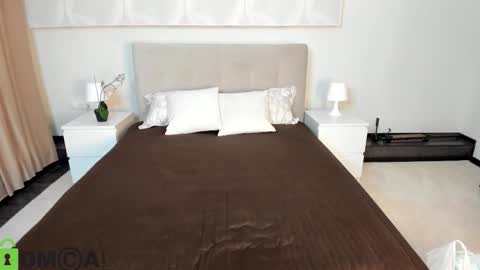 Sandra online show from October 10, 1:15 am