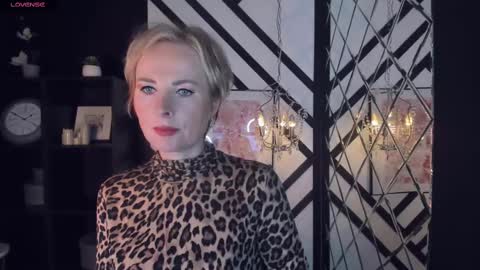 Sandra online show from February 12, 5:37 am