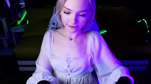 Snapshot of sandraboyl chatting on December 30, 4:53 am Sandy online show from December 30, 4:53 am