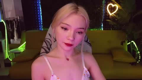 Snapshot of sandraboyl chatting on January 31, 1:11 am Sandy online show from January 31, 1:11 am