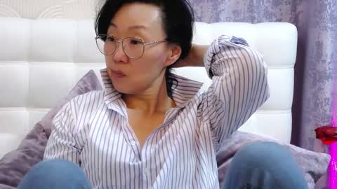 Sandra online show from March 11, 1:34 pm