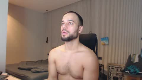 DeAlex online show from March 3, 9:11 am