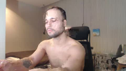 DeAlex online show from March 10, 2:48 pm