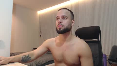 DeAlex online show from November 23, 2:17 pm