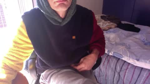 Snapshot of sandropertoni chatting on December 14, 12:21 pm lucas online show from December 14, 12:21 pm