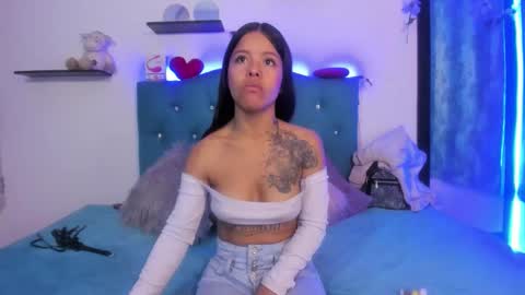 Snapshot of sandy_ass_69 chatting on November 6, 10:10 pm Sandy ass 69 online show from November 6, 10:10 pm