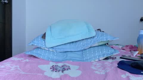 sandy online show from November 12, 7:57 pm