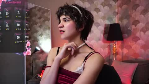 Snapshot of sandzu_ chatting on November 8, 9:02 pm Viola online show from November 8, 9:02 pm