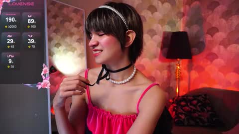 Snapshot of sandzu_ chatting on November 14, 9:02 pm Viola online show from November 14, 9:02 pm