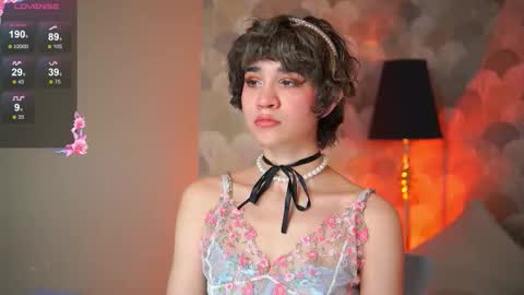 Snapshot of sandzu_ chatting on December 13, 9:09 pm Viola online show from December 13, 9:09 pm