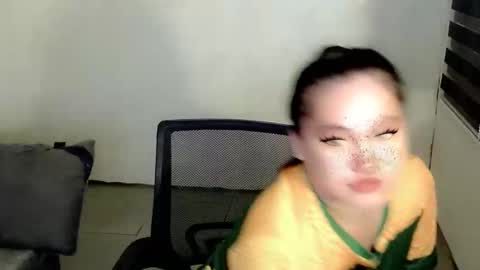 Snapshot of sangre_danaya chatting on November 7, 12:54 am DANAYA online show from November 7, 12:54 am