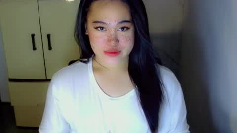 Snapshot of sangre_danaya chatting on December 15, 3:55 am DANAYA online show from December 15, 3:55 am