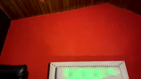 Snapshot of santi_fabulous chatting on December 18, 1:48 am santi_fabulous online show from December 18, 1:48 am