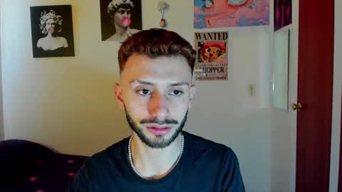 Snapshot of santi_mateo chatting on October 3, 3:20 pm Santi online show from October 3, 3:20 pm