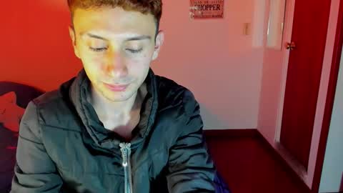 Snapshot of santi_mateo chatting on October 25, 4:42 am Santi online show from October 25, 4:42 am