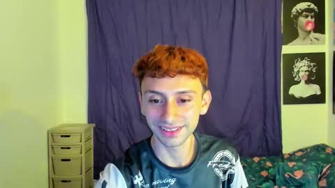 Snapshot of santi_mateo chatting on December 18, 3:01 am Santi online show from December 18, 3:01 am